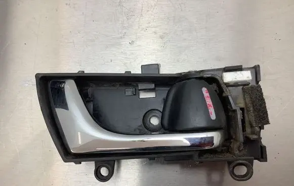 Subaru Legacy Front door interior handle 