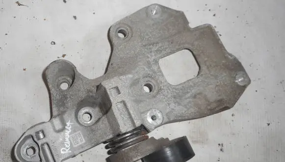 Renault Clio V Generator/alternator bracket 117100072R