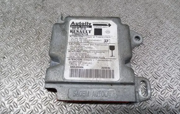 Renault Scenic I Airbag control unit/module 7700437471A