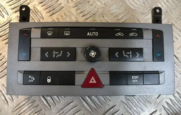 Peugeot 407 Climate control unit 96573322 R4UH18C612EF F00B05AA72