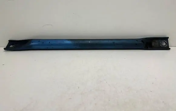 BMW 5 F10 F11 Radiator support slam panel bracket
