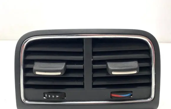 Audi A5 8T 8F Rear air vent grill 8K0819203E 8K0819203