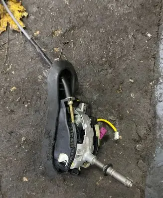 BMW 5 E60 E61 Gear shifter/selector 7522144