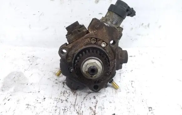 Renault Trafic II (X83) Fuel injection high pressure pump H8200950493 0445010205