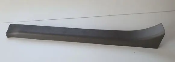 Nissan Leaf I (ZE0) Front sill trim cover