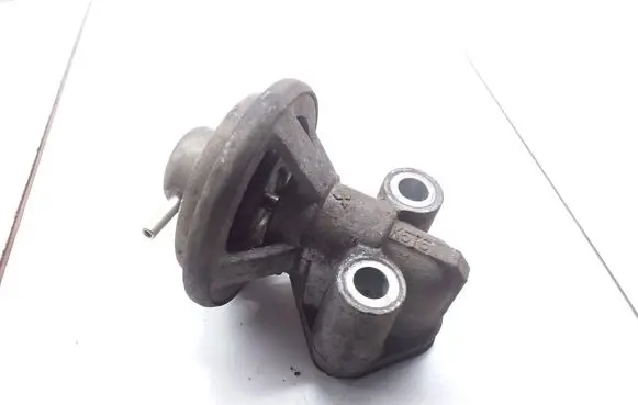 Mitsubishi Carisma EGR valve K5T5