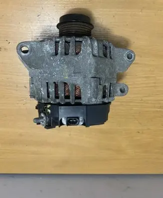 Opel Antara Generator/alternator 13500575 2605869 2605869A