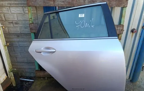 Mazda 6 Rear door