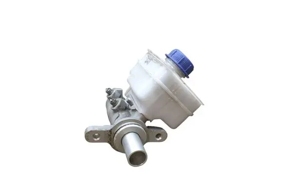 Iveco Daily 6th gen Master brake cylinder 0204Y24317