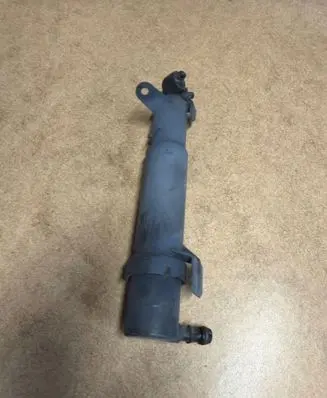 Mercedes-Benz CLS C219 Headlight washer spray nozzle 2118600547 8WT00839601