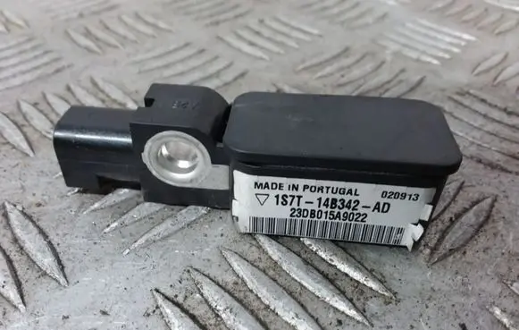 Ford Mondeo Mk III Airbag deployment crash/impact sensor 1S7T14B342AD
