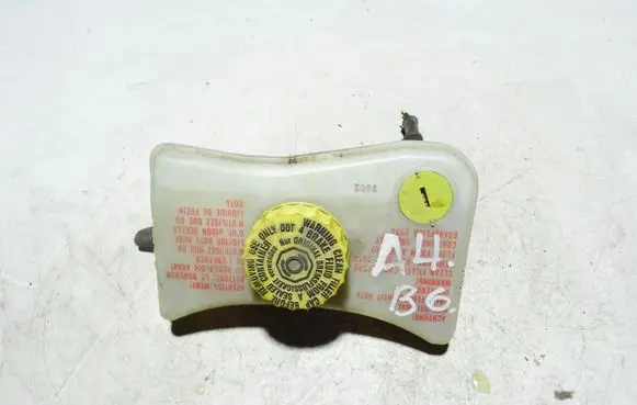 Brake fluid reservoir