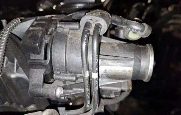 Skoda Octavia Mk2 (1Z) Intake manifold valve actuator/motor 03l129086