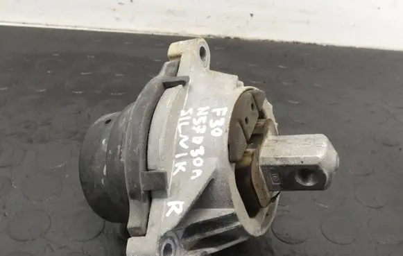 BMW 3 F30 F35 F31 Engine mount vacuum valve 6799104