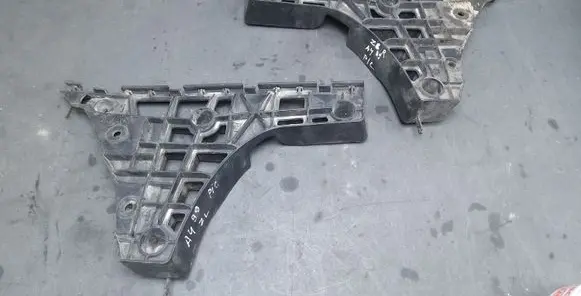 Audi A4 S4 B5 8D Rear bumper support beam 8D9807484AA 8D9807483AA