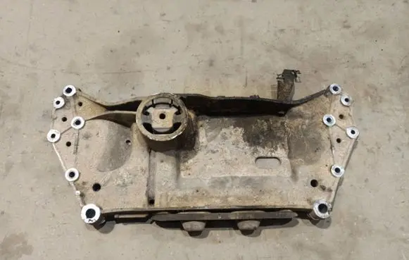 Volkswagen Golf Plus Front subframe 