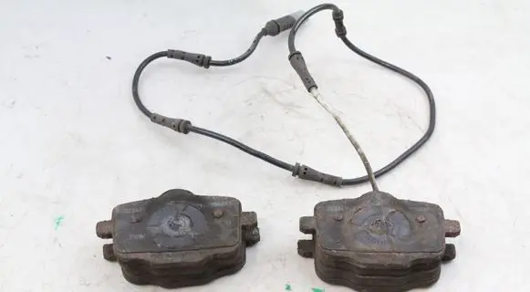 BMW M6 Brake pads (rear) 2284393 2284390 34212284390
