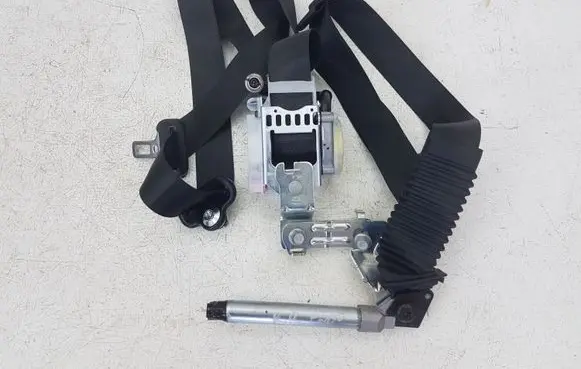 Ford F150 Front seatbelt ML3B16612D65 ML3B16612D65AE3JA6 D9659