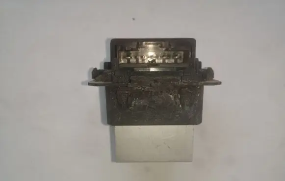 Peugeot 308 Heater blower motor/fan resistor 