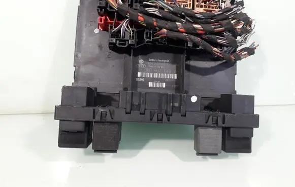 Volkswagen PASSAT B6 Comfort/convenience module 3C0937049AH