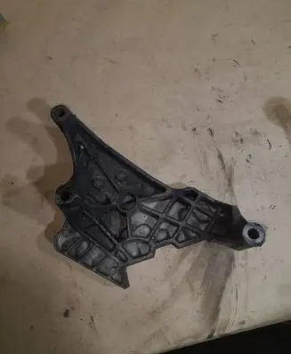 Seat Altea Engine mounting bracket 03G199207F