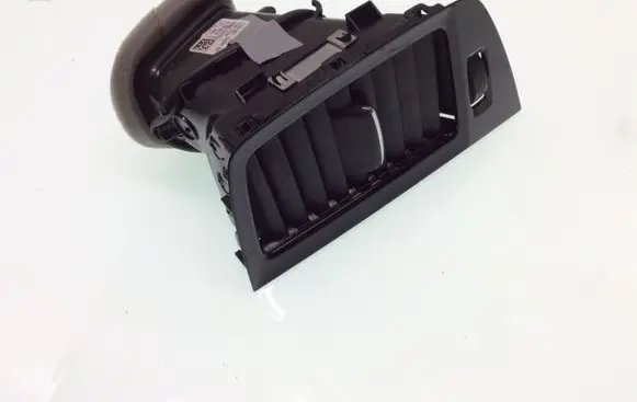 Volvo XC90 Dash center air vent grill 31366454