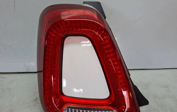 Fiat 500 Rear/tail lights S27647252 52007424