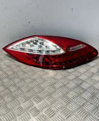 Rear/tail lights