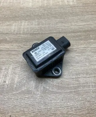 Audi A6 S6 C5 4B ESP acceleration yaw rate sensor 8E0907637A 0265005245
