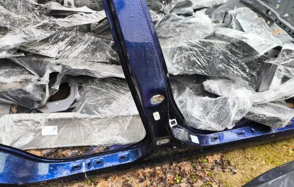 Mazda CX-7 Pillar (middle) 