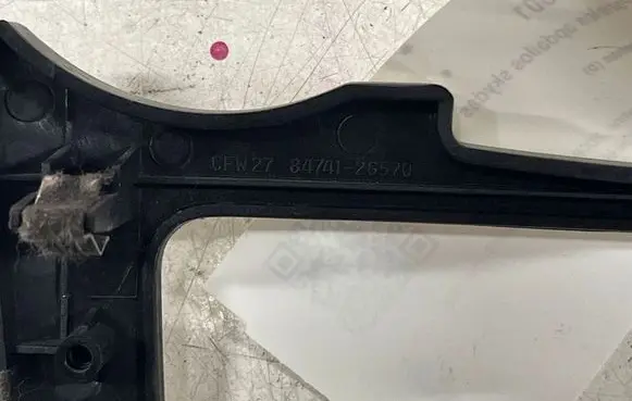 KIA Magentis Dashboard center trim panel 847412G570