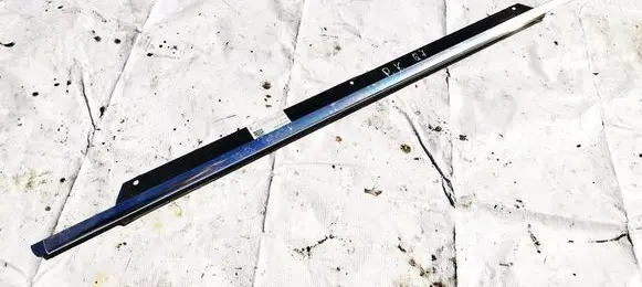 Audi Q7 4L Front door glass trim molding 4L0853283A