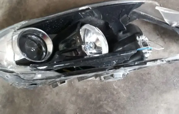 KIA Sportage Headlight/headlamp 921023U250