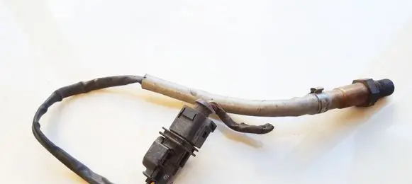 Volkswagen Golf IV Lambda probe sensor 03l906262 0281004083