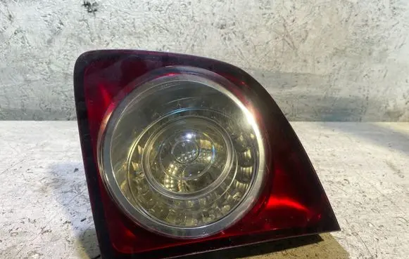 Volkswagen Golf Plus Tailgate rear/tail lights 5M0945094D 074256 964962