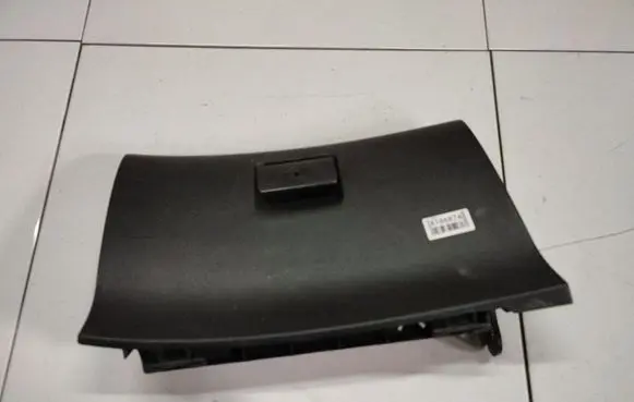 Peugeot 307 Glove box