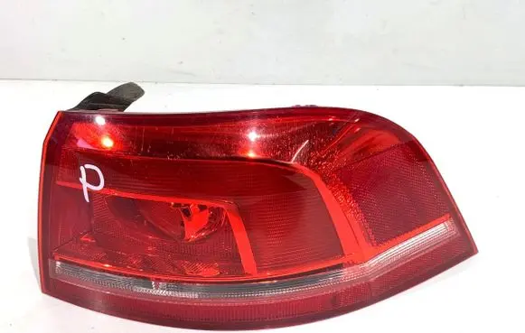 Volkswagen PASSAT B7 Rear/tail lights 3AF945096E