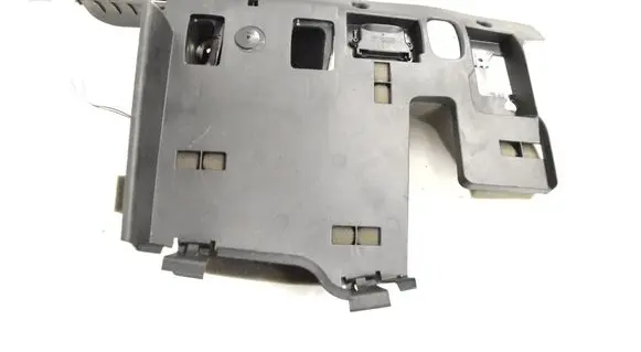 Mercedes-Benz ML W164 Dashboard lower bottom trim panel A1646800617