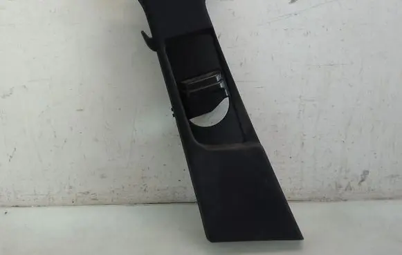 Mercedes-Benz E W212 (B) pillar trim (top) A2126900325