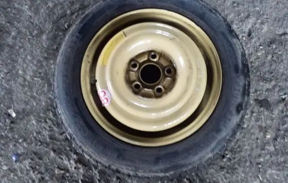 Honda FR-V R15 spare wheel 