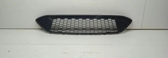 Ford Focus Front grill F1EJ8200A1