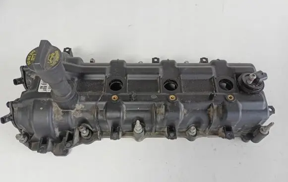 Dodge Challenger Rocker cam cover 