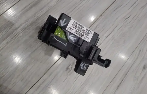 Peugeot 807 BSM Control unit 9650664080