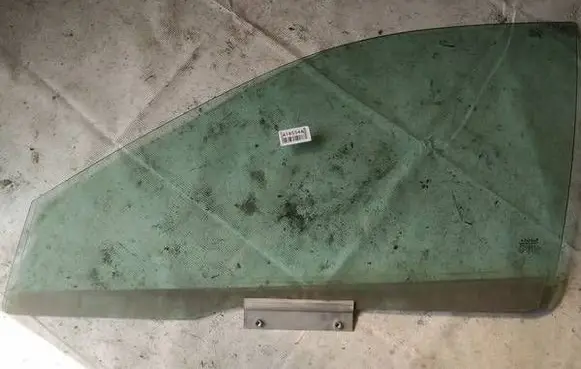 Volvo S40, V40 Front door window glass four-door as2