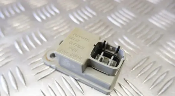 Lexus RX 330 - 350 - 400H Light washer relay 8594248010