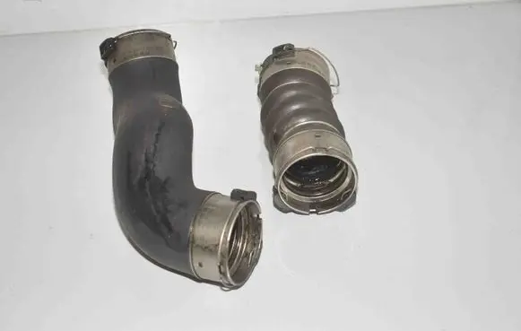 Intercooler hose/pipe
