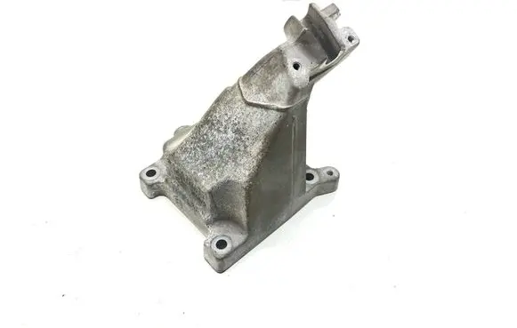 Mercedes-Benz E A207 Engine mounting bracket A2762230004