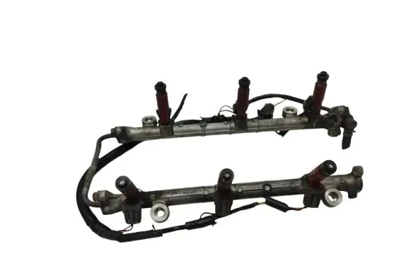 Mitsubishi Pajero Fuel injectors set MD306058 110011J30 1955003970
