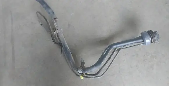 Toyota Verso Fuel tank filler neck pipe 