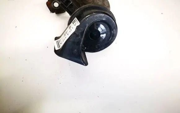 Volkswagen Golf V Horn signal e9001157